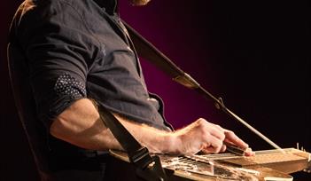 Phillip Henry Photo Alan Cole