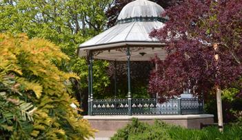 Royal Avenue Gardens