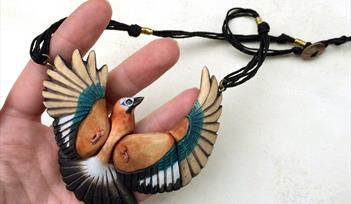 Sarah Vigars Guild Member wood necklace