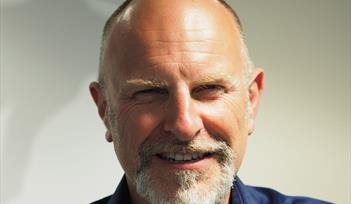 Simon Evans : The Work Of The Devil