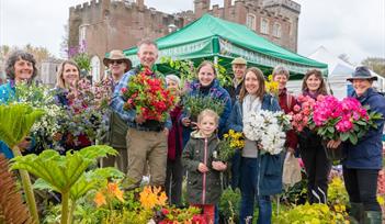 Toby's Garden Festival: people with flowers
