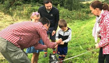 Summer Sunday stroll - Dittiscombe