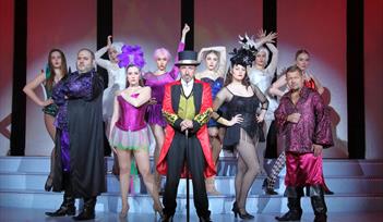 Starburst Cast - The Greatest show