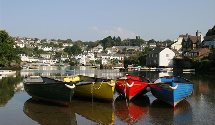 Photo of Yealm estuary with colourful boats