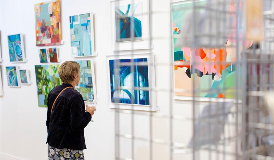 Gallery Image Gallery Image