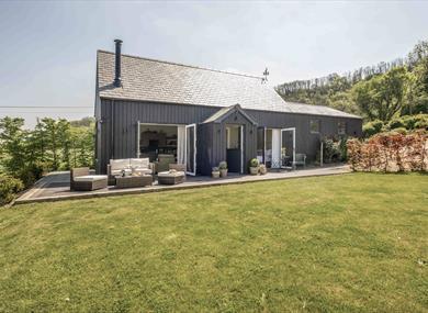 Beacon Hill Barn - Hampshire, Classic Cottages