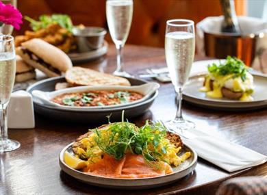 Eating out in Brighton - Metropole Bar and Terrace