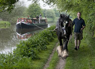 Kennett Horse Drawn Boat Company