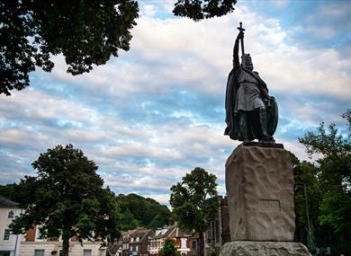 Winchester - Statue of Alfred the Great