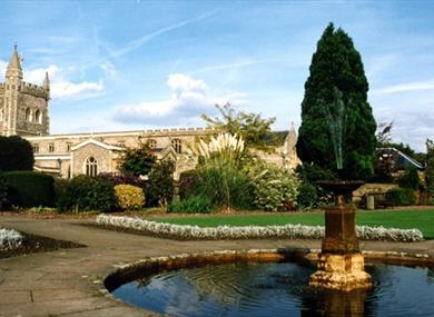 Amersham church  gardens