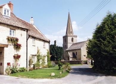View to the church in Cassington