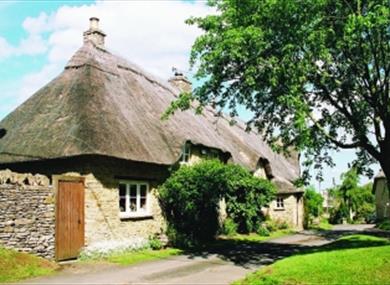 Thatched cottage in Great Rollright