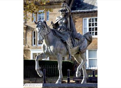 Statue of the Fine Lady, Banbury