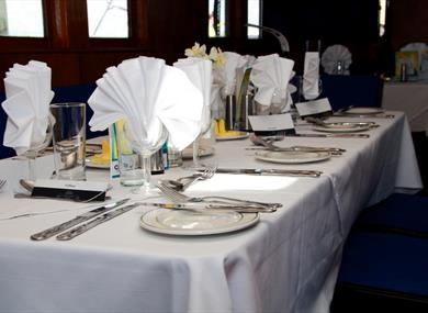 SS Shieldhall dining room