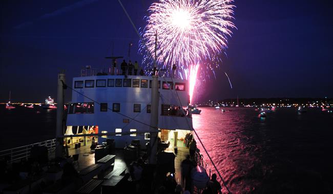 7th August trip with SS Shieldhall - Cowes Fireworks c Jason Houlders