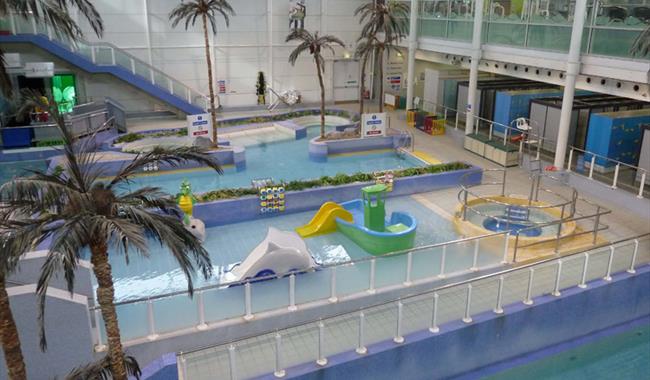 Gym with swimming pools in Bicester, Health Club