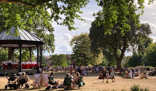 Band at Brenchley Gardens Bandstand