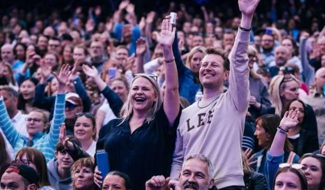 Blenheim Festival Crowd