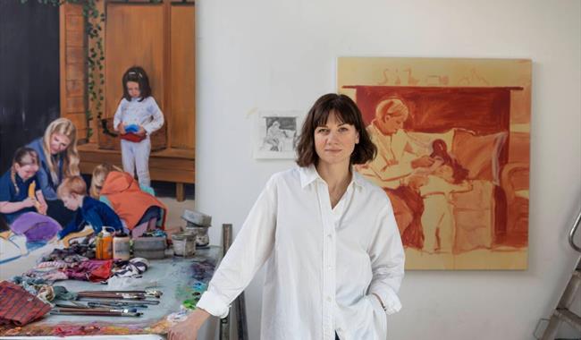 Caroline Walker Headshot