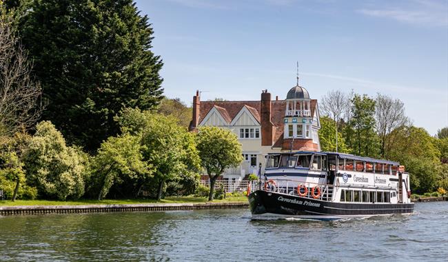 Caversham Rivercruise to Goring on Thames