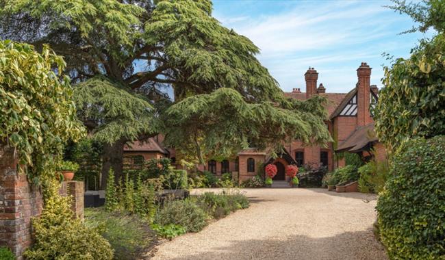 Careys Manor Hotel and SenSpa