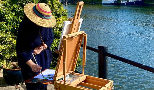 Women painting by the River Thames Eton En Plein Air