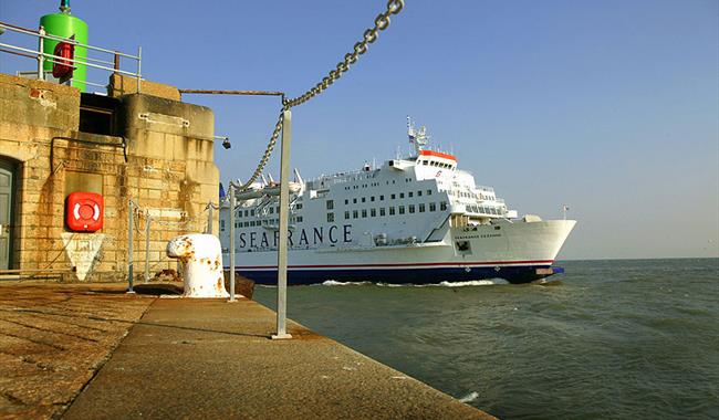 Ferry arriving