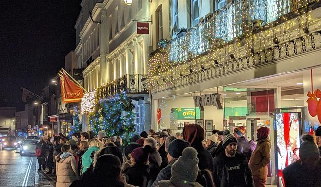 Windsor and Eton Living Advent Calendar | crowds gathered on Windsor High Street