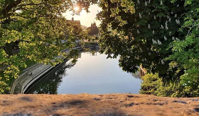 River view - Cotswold Boat Hire