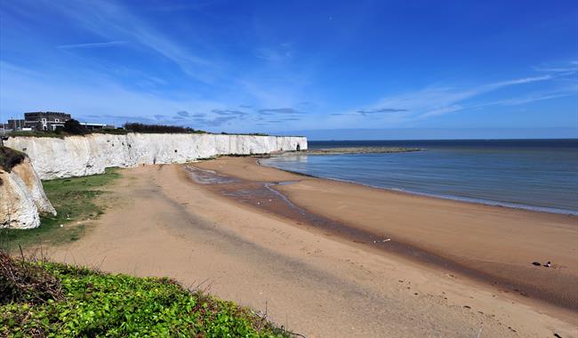 Kingsgate Bay, Broadstairs. Credit Tourism @ Thanet District Council