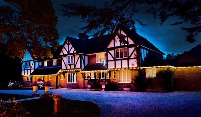 Evening picture of the front of Hotel.
