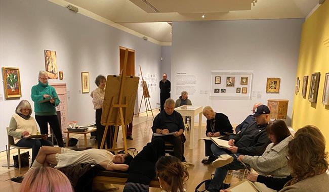 Life Drawing in the Gallery