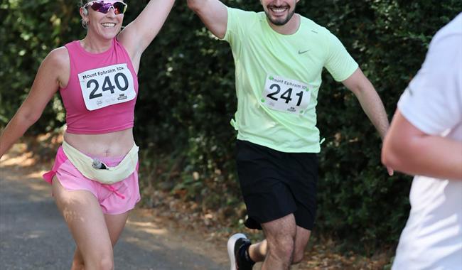 Runners on Course