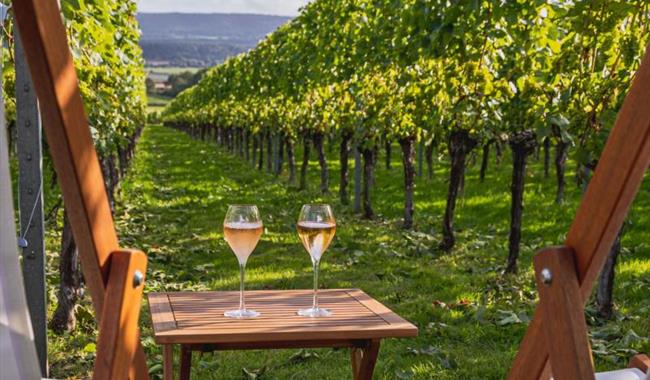 An English Affair: A Wine & Dine Experience