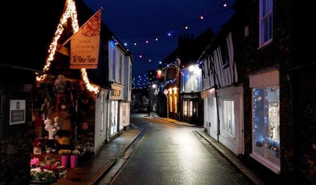 Sandwich Town Centre light switch on