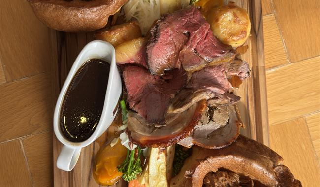 Oakley Hall Roast Sharing Board