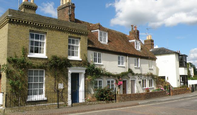 Some pretty Georgian cottages in Hythe.