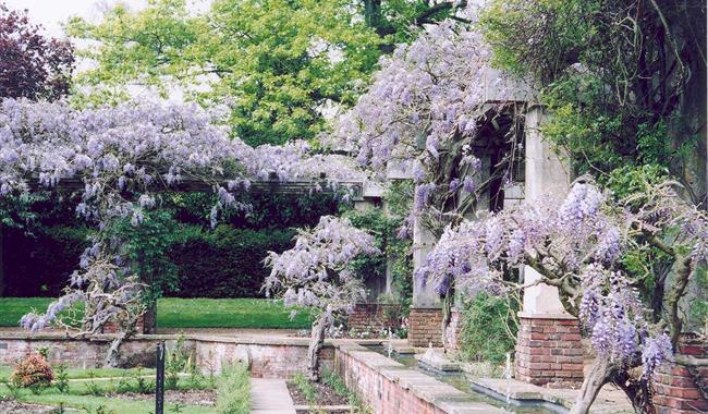 Stoke Poges Memorial Gardens