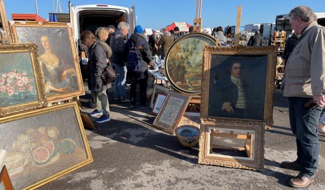 Sunbury Antiques Market - Kempton Park