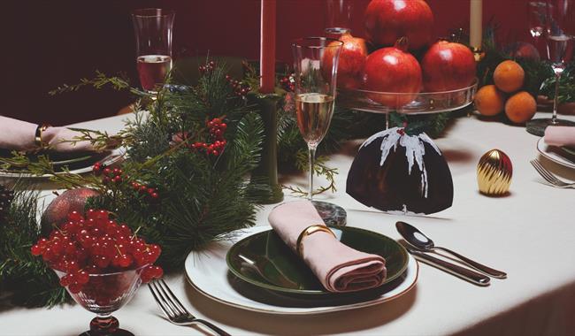 Set the Perfect Table for Christmas