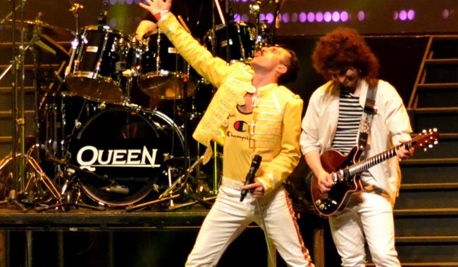 Image: Flash - Tribute to Queen performing on stage