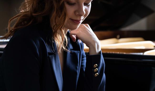 Image: Gabrielé Sutkuté playing piano