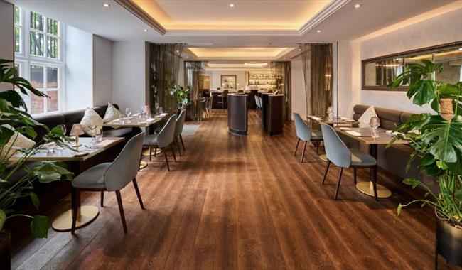 View of The Reading Room inside Roseate Hotel in Reading