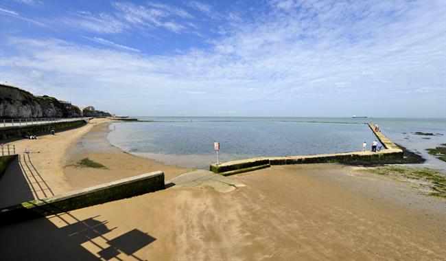 Walpole Bay - Beach in Margate, Thanet - Visit South East England