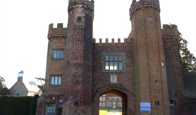 Lullingstone Castle & Lullingstone World Garden