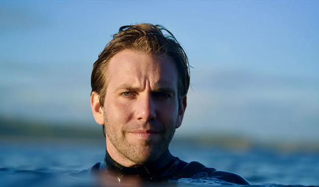 Tom Mustill