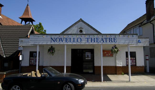 Novello Theatre, Sunninghill