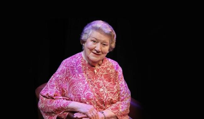 Facing The Music: A Life in Musical Theatre Patricia Routledge with Edward Seckerson