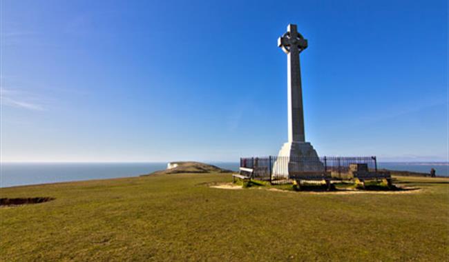 Tennyson Monument