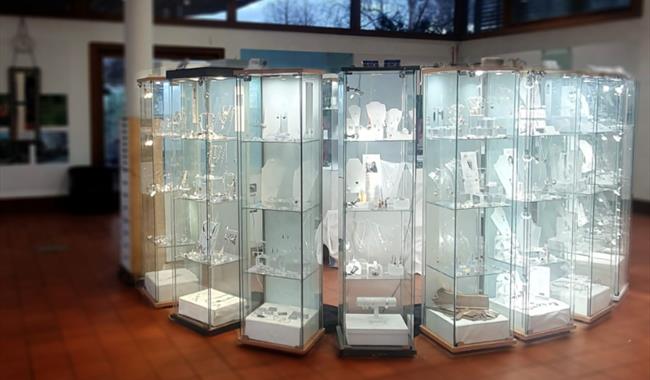 winter jewels exhibition